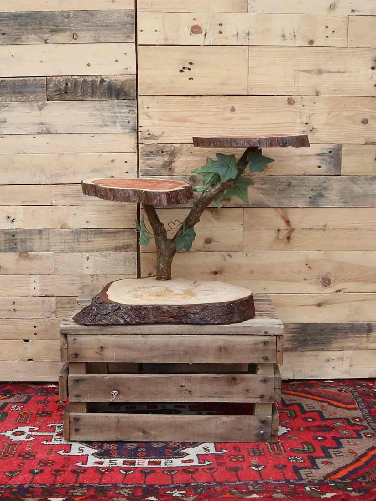 Cake Stands: Log Slice