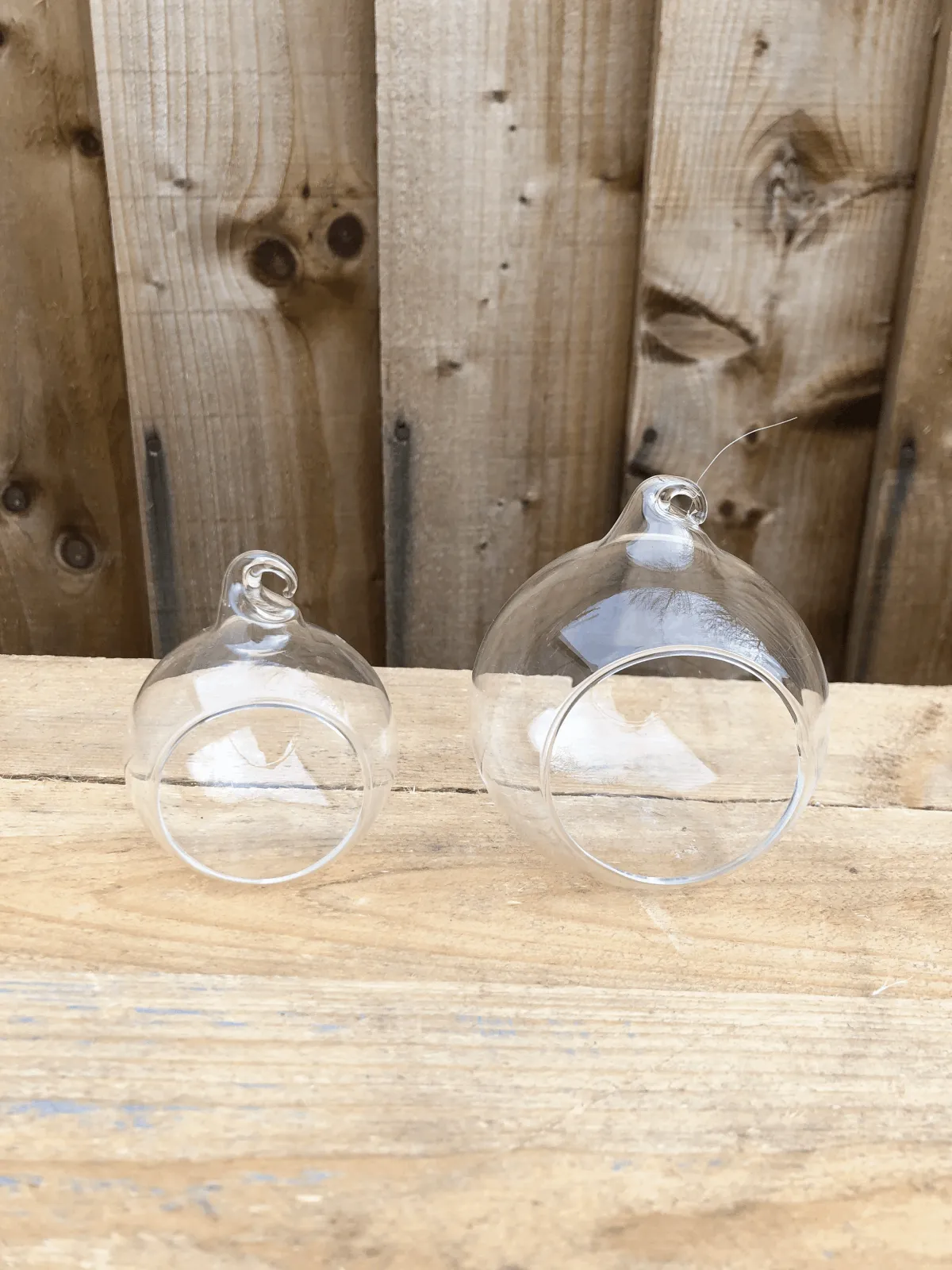 Tea Light Holders: Hanging Baubles