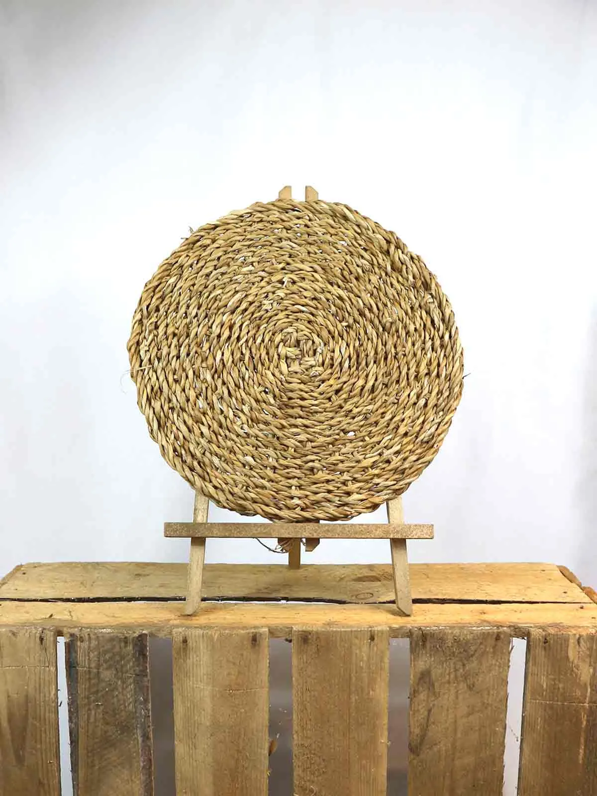 Charger Plates: Seagrass